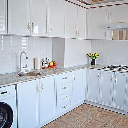 Apartment Kievskaya 114/2 Bishkek Exterior foto